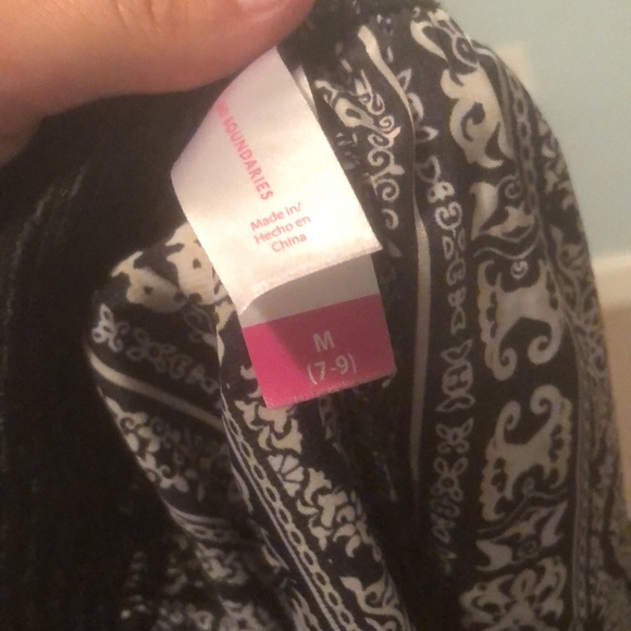 Shorts - Picture 3 of 3